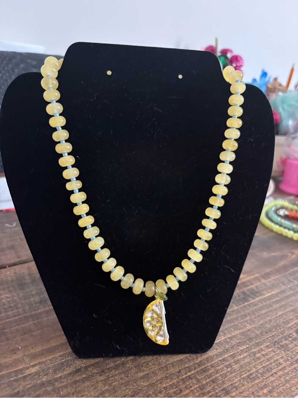 Yellow jade candy Beaded Pendant Necklace - Unbranded